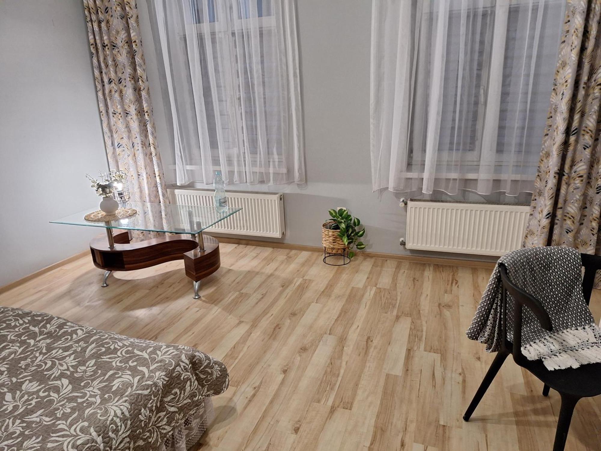Apartament Chelmza Exterior photo